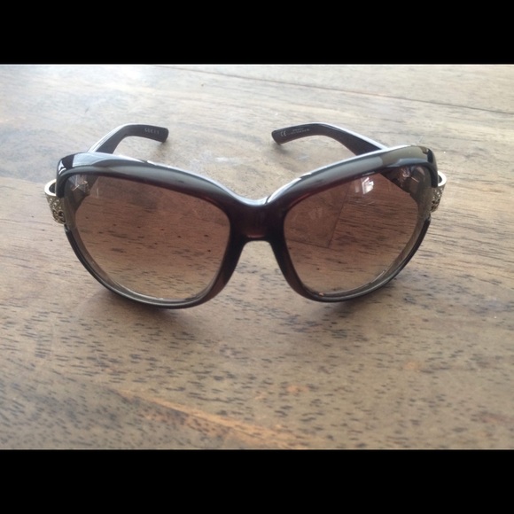 Gucci Accessories - Gucci sunglasses for Women